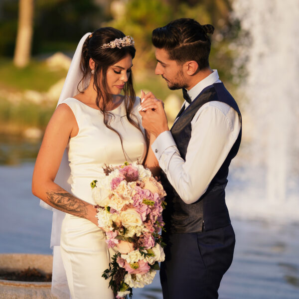 Outdoor Wedding Photography: A Complete Guide